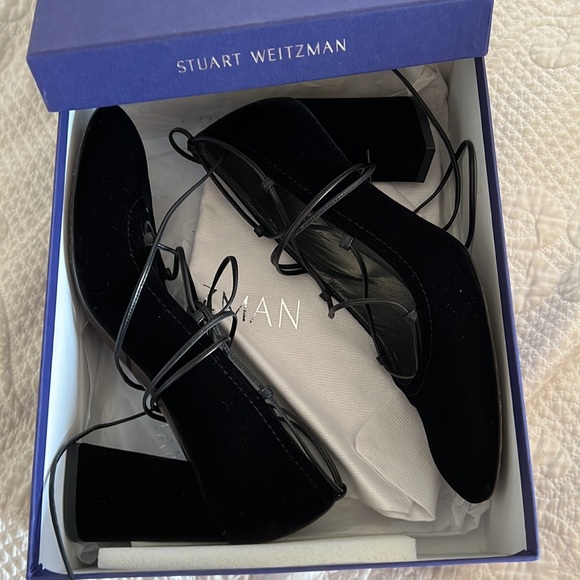 Stuart Weitzman Cordon mid heal black velvet lace ups - Picture 9 of 11